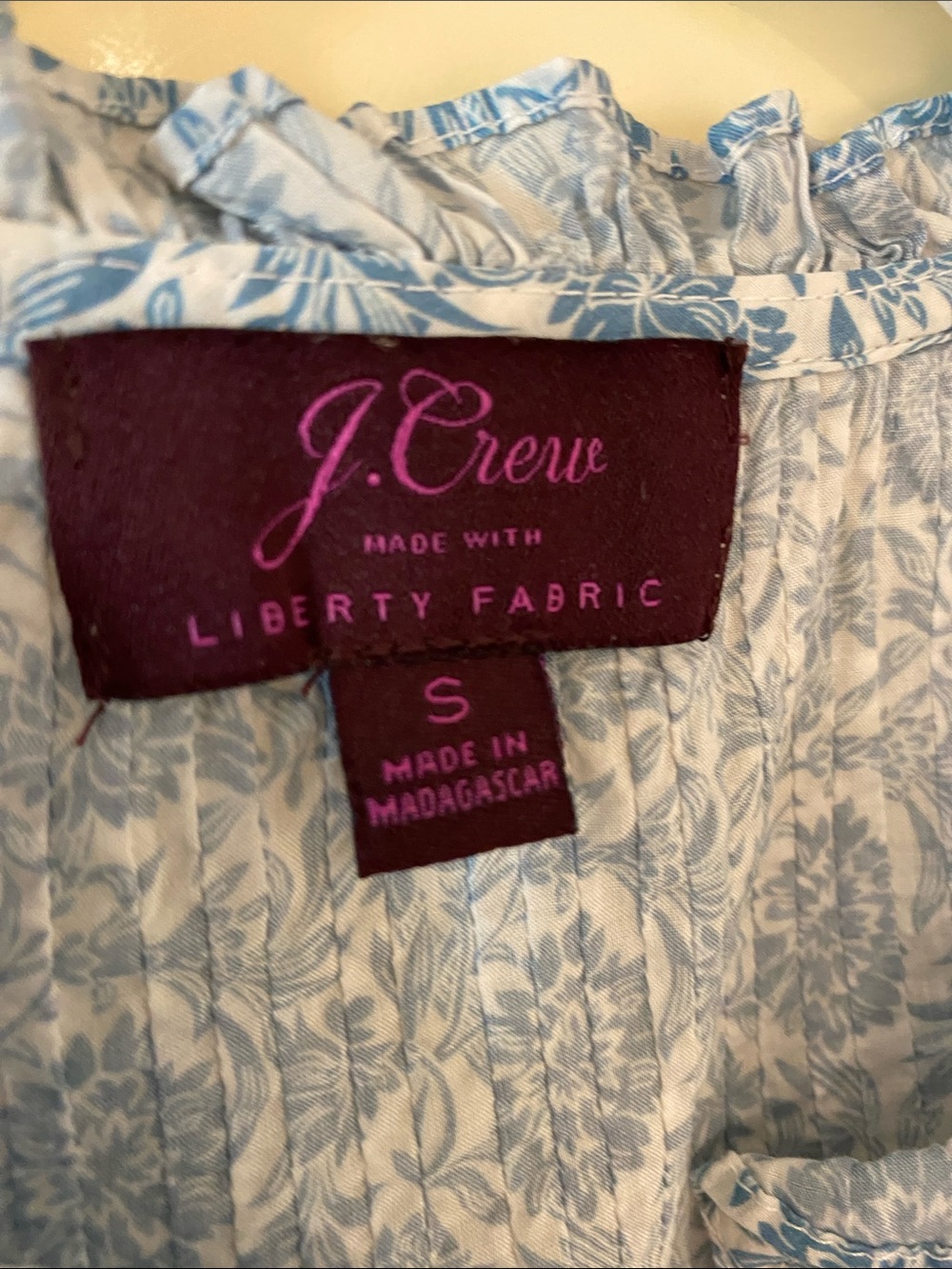 J CREW - Picture 3 of 10